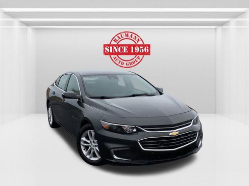 Used 2018 Chevrolet Malibu LT w/ Driver Confidence Package image 1
