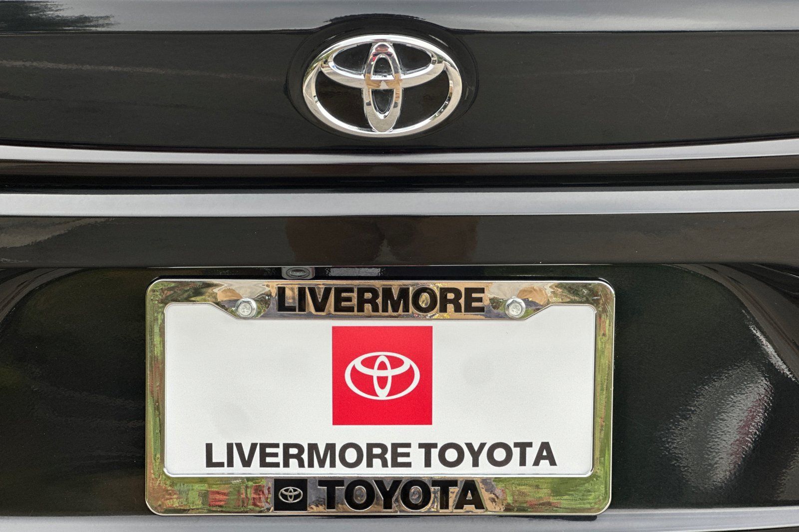 Used 2024 Toyota Corolla LE FWD image 46
