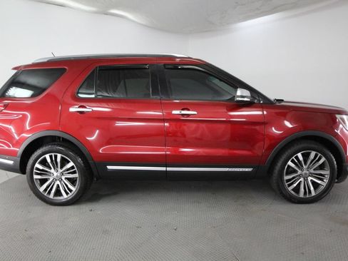 Used 2018 Ford Explorer Platinum AWD/4WD image 5