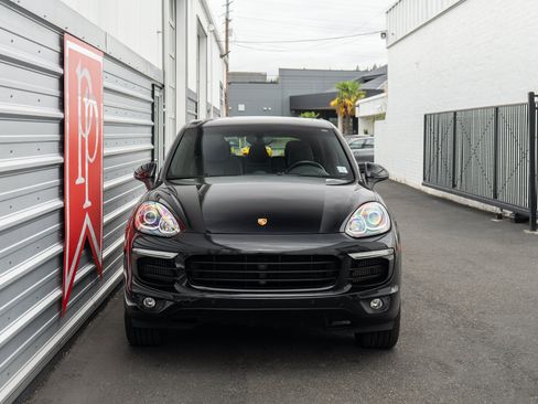 Used 2015 Porsche Cayenne S AWD/4WD image 39