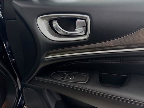 Used 2019 INFINITI QX60 Luxe w/ Essential Package image 31