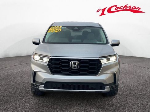 Used 2025 Honda Pilot EX-L image 2