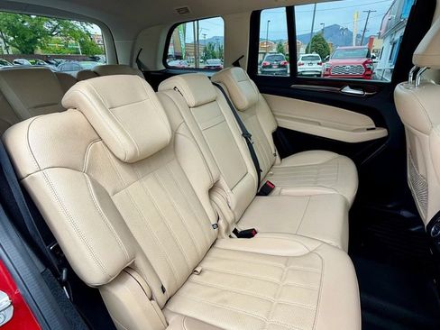 Used 2019 Mercedes-Benz GLS 450 4MATIC image 17
