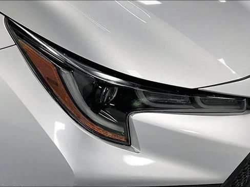 Used 2020 Toyota Corolla SE image 27
