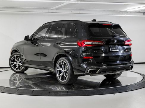 Used 2022 BMW X5 M50i w/ Executive Package image 3