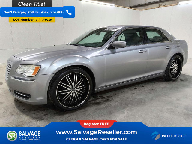 Used 2014 Chrysler 300 RWD image 1