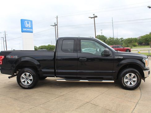 Used 2018 Ford F150 XLT AWD/4WD image 4