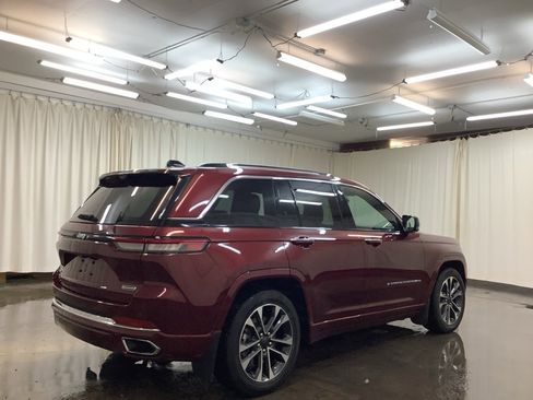 Used 2022 Jeep Grand Cherokee Overland w/ Advanced Protech Group III image 6