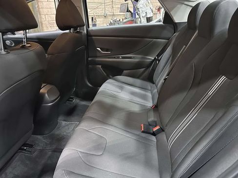 Used 2023 Hyundai Elantra SEL FWD image 19