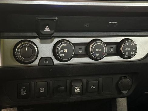 Certified 2020 Toyota Tacoma SR5 w/ Technology Package image 22