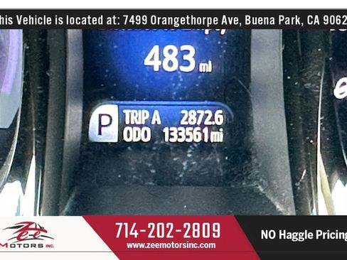 Used 2013 Toyota Avalon Limited w/ Technology Pkg FWD image 25