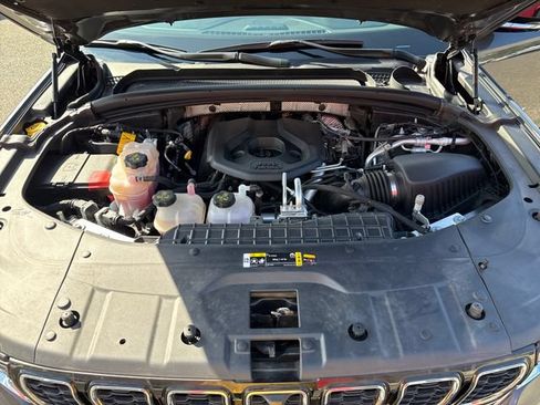 Used 2023 Jeep Grand Cherokee 4WD 4xe w/ Luxury Tech Group II image 29