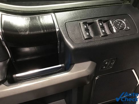 Used 2019 Ford F150 Platinum w/ Equipment Group 701A Luxury AWD/4WD image 26