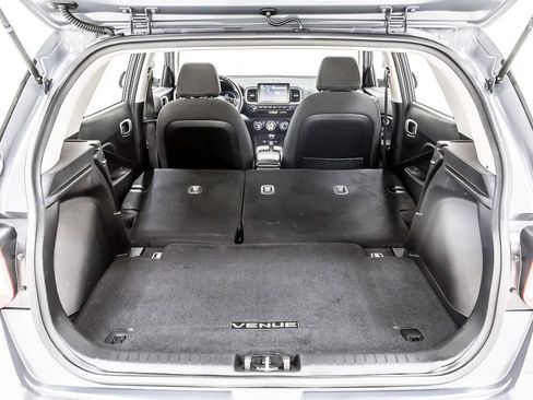 Used 2023 Hyundai Venue SEL FWD image 38