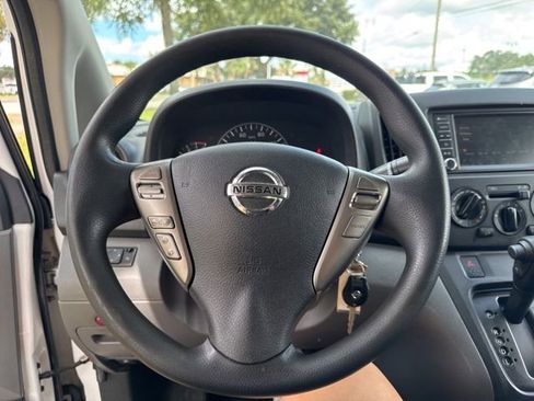 Used 2020 Nissan NV200 SV image 30
