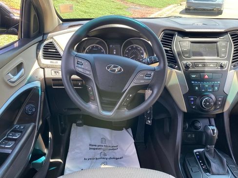 Used 2017 Hyundai Santa Fe Sport AWD/4WD image 10