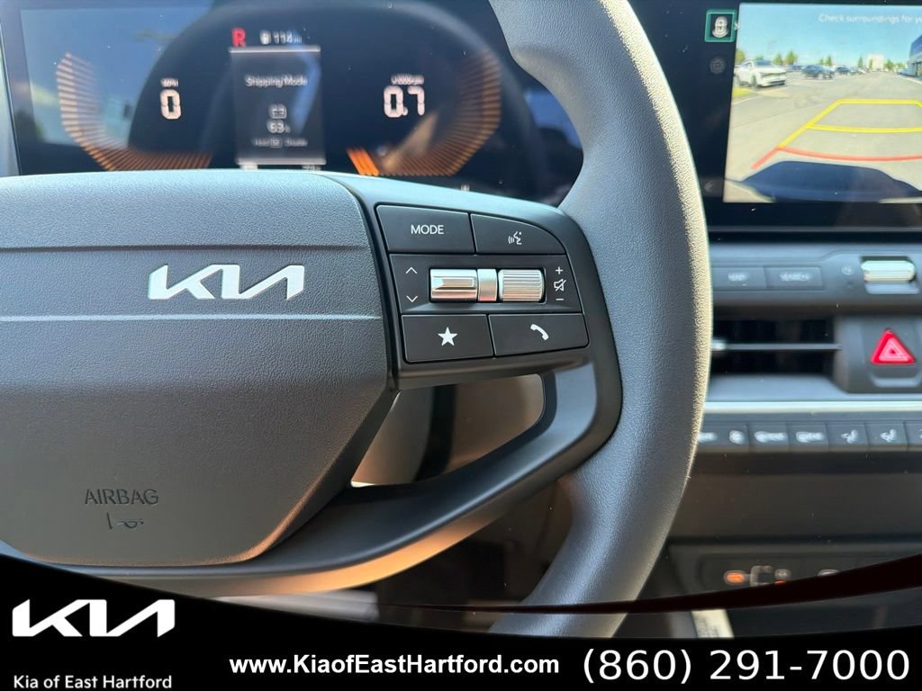 New 2026 Kia K4 FWD image 32
