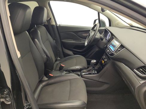 Used 2019 Buick Encore Preferred AWD/4WD image 21