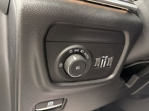New 2026 Jeep Grand Cherokee L Limited RWD image 20
