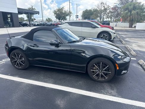 Used 2024 MAZDA MX-5 Miata Grand Touring RWD image 5