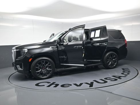 Used 2023 GMC Yukon Denali w/ Advanced Technology Package image 22