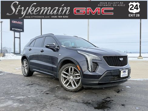 Used 2022 Cadillac XT4 Sport image 1