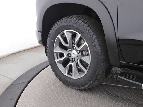 Used 2023 Chevrolet Silverado 1500 RST w/ Protection Package AWD/4WD image 13