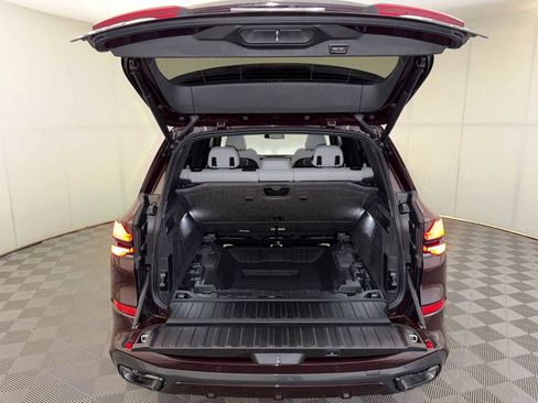 Certified 2024 BMW X5 xDrive40i w/ M Sport Package image 24