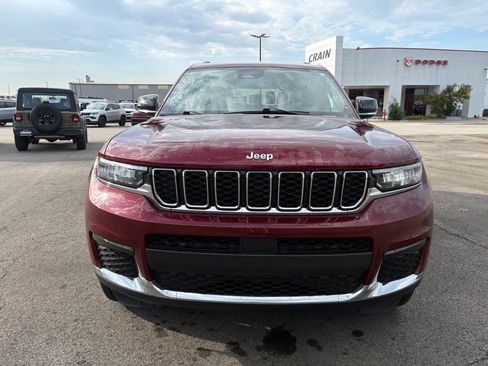Used 2025 Jeep Grand Cherokee L Limited RWD image 2