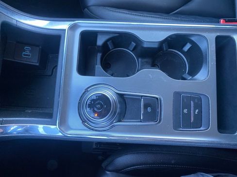 Used 2023 Ford Edge Titanium image 31