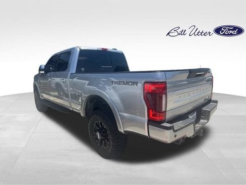 Used 2022 Ford F250 Platinum w/ Tremor Off-Road Package AWD/4WD image 4