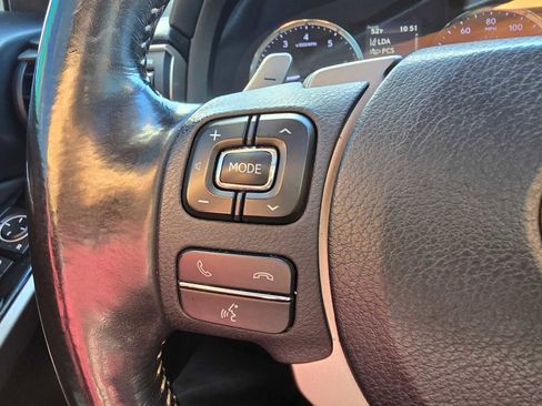 Used 2017 Lexus IS 200t image 32