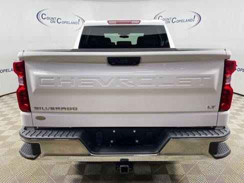 Used 2023 Chevrolet Silverado 1500 LT AWD/4WD image 5