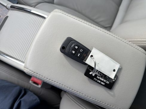 Used 2012 Buick LaCrosse Premium FWD image 28