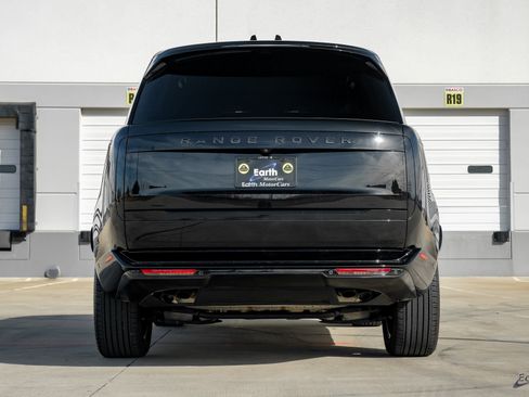 Used 2024 Land Rover Range Rover SE image 13