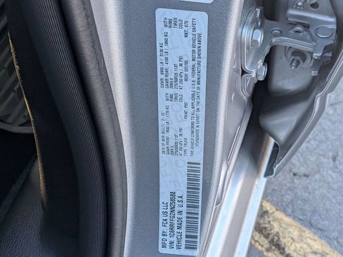 Used 2022 RAM 1500 Big Horn AWD/4WD image 35
