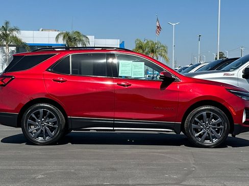 Used 2024 Chevrolet Equinox RS AWD/4WD image 3