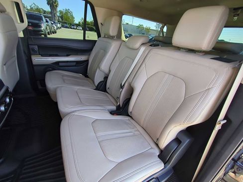 Used 2023 Ford Expedition Max Limited image 25