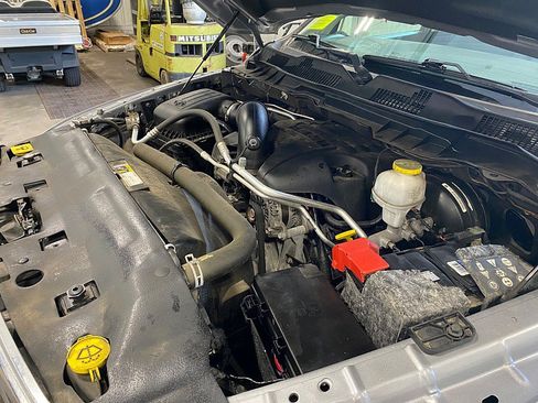 Used 2019 RAM 1500 Big Horn AWD/4WD image 65