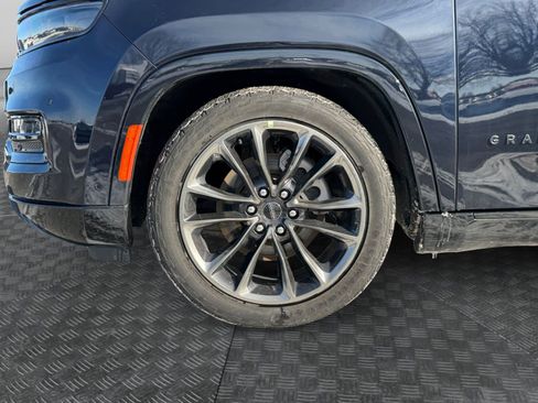 Used 2024 Jeep Grand Wagoneer L Series II w/ Quick Order Packagew 28T AWD/4WD image 14