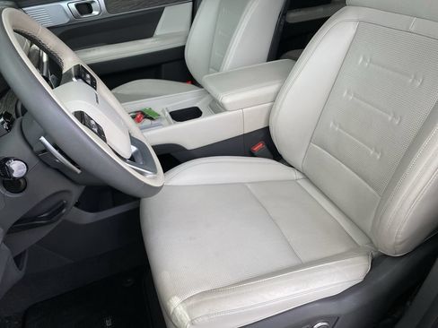 Certified 2024 Hyundai Santa Fe Calligraphy FWD image 11