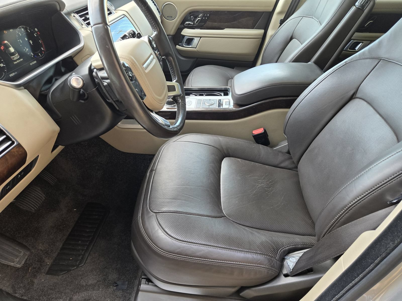 Used 2020 Land Rover Range Rover HSE AWD/4WD image 13