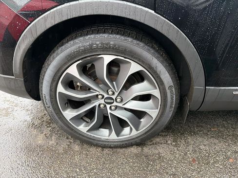 Used 2022 Lincoln Nautilus Reserve image 5