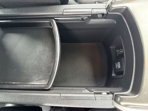 Used 2018 Honda Accord EX image 12