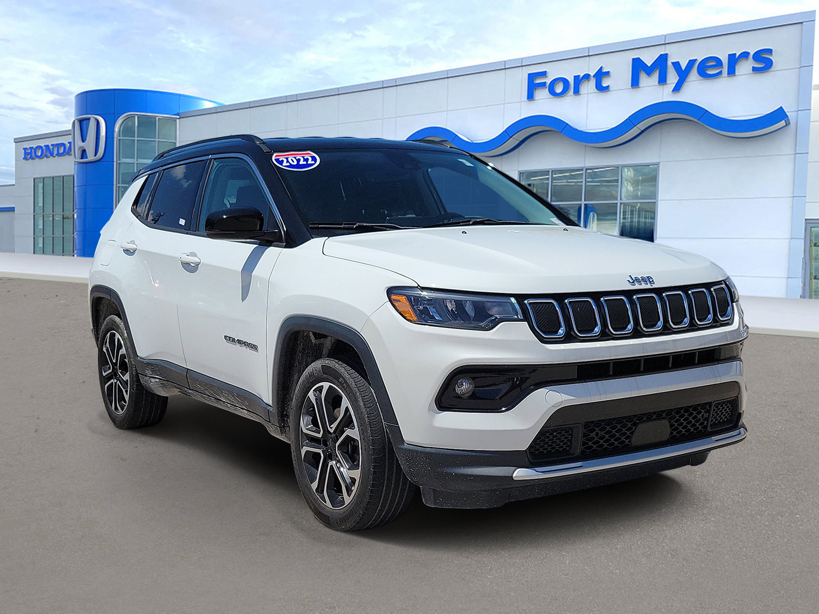 Used 2022 Jeep Compass Limited AWD/4WD image 1