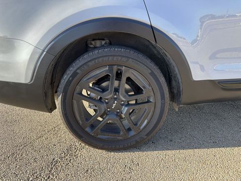 Used 2024 Kia Telluride SX X-Line image 40