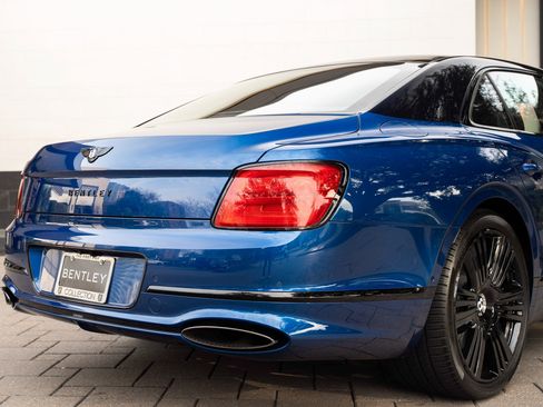 Used 2026 Bentley Flying Spur Azure image 49