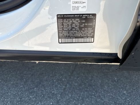 Certified 2026 Volkswagen Atlas SE FWD image 44