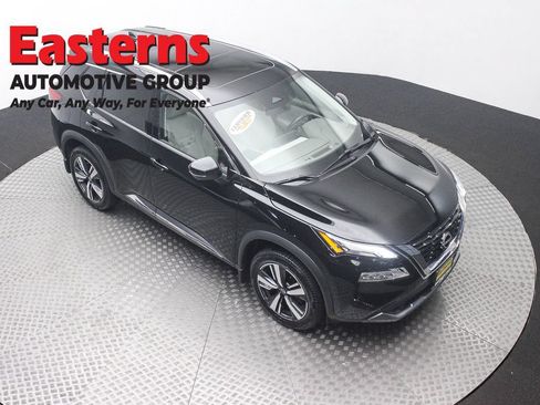 Used 2023 Nissan Rogue SL w/ SL Premium Package AWD/4WD image 3