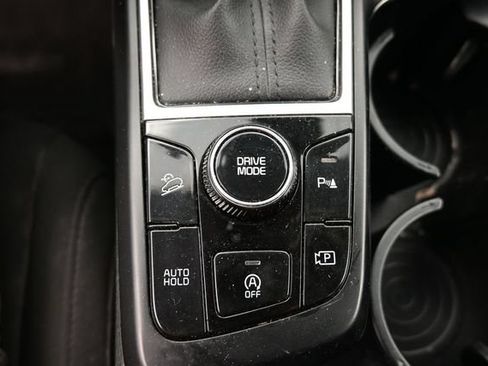 Used 2025 Kia Sportage LX FWD image 23